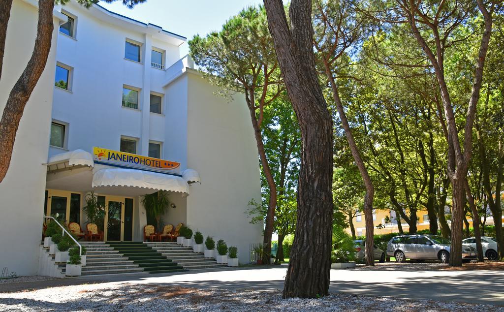 Hotel Janeiro Frontemare Lido di Jesolo Exterior foto