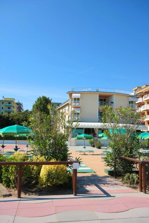 Hotel Janeiro Frontemare Lido di Jesolo Exterior foto